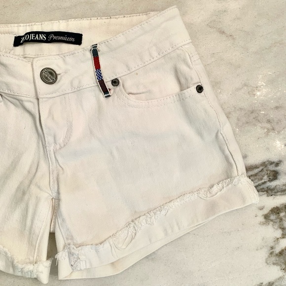 ZCO • White Jean Shorts - Picture 3 of 14